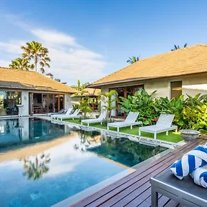 https://akasha-villa.hotelsseminyak.net